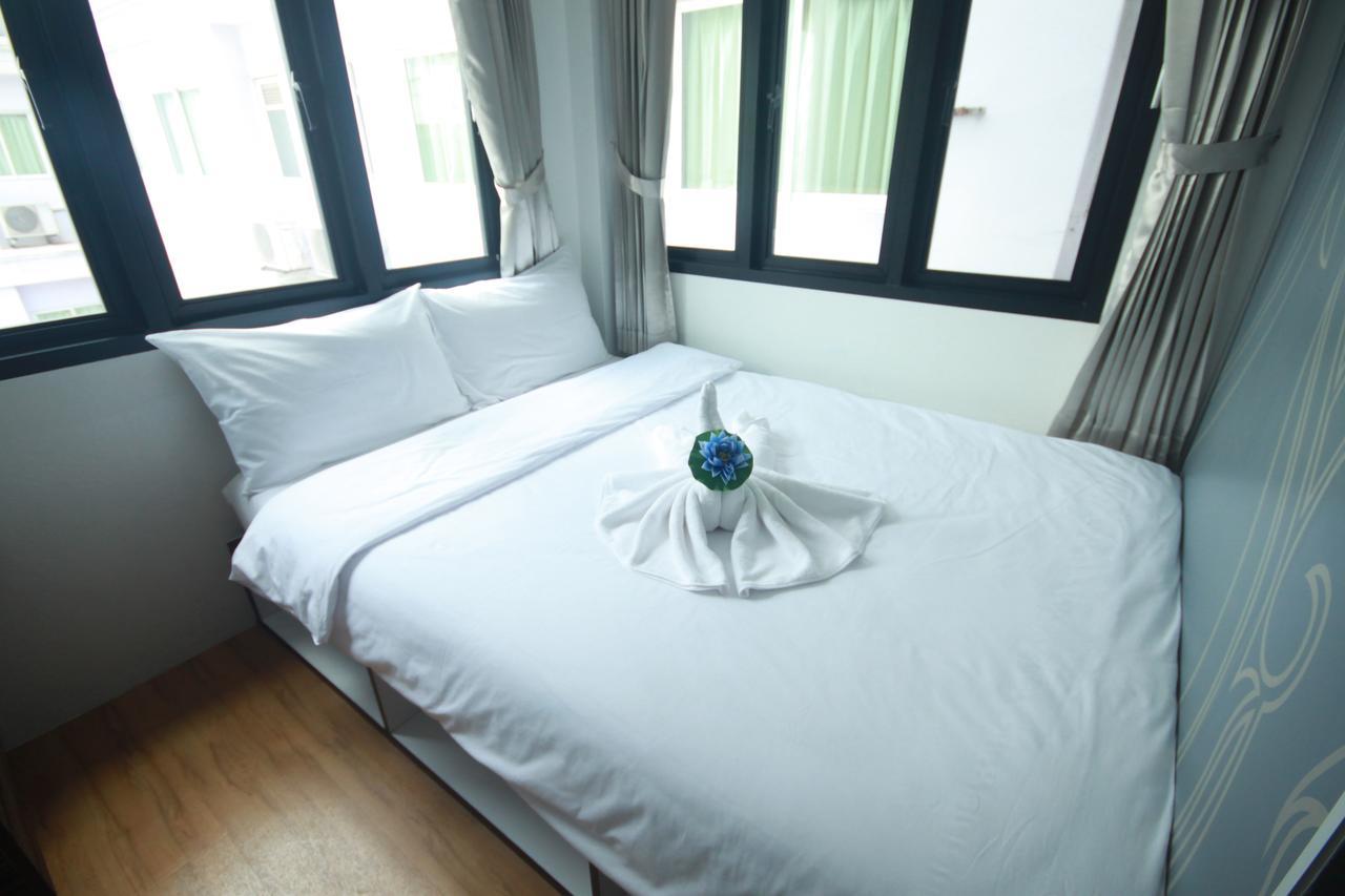 Darin Hostel Bangkok Bagian luar foto